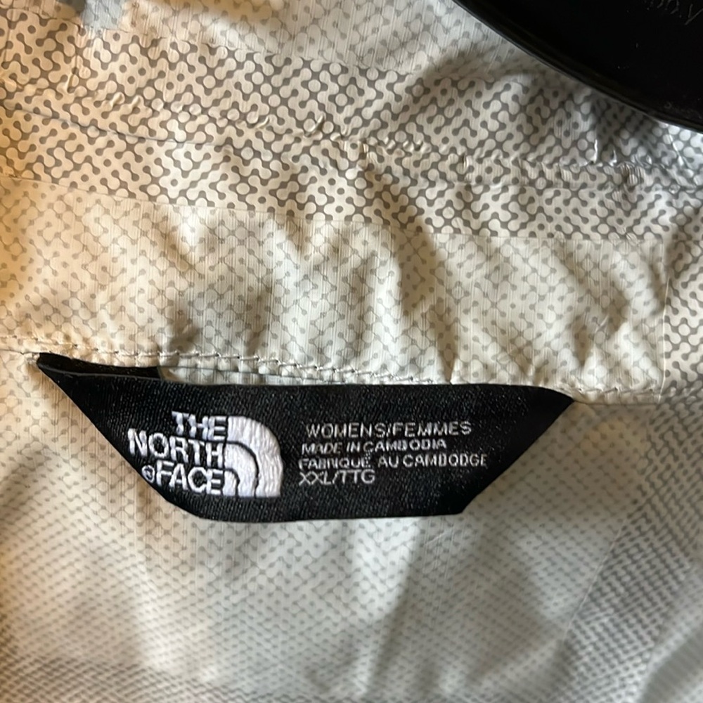 The North Face Women's Black Jacket - Picture 4 of 4